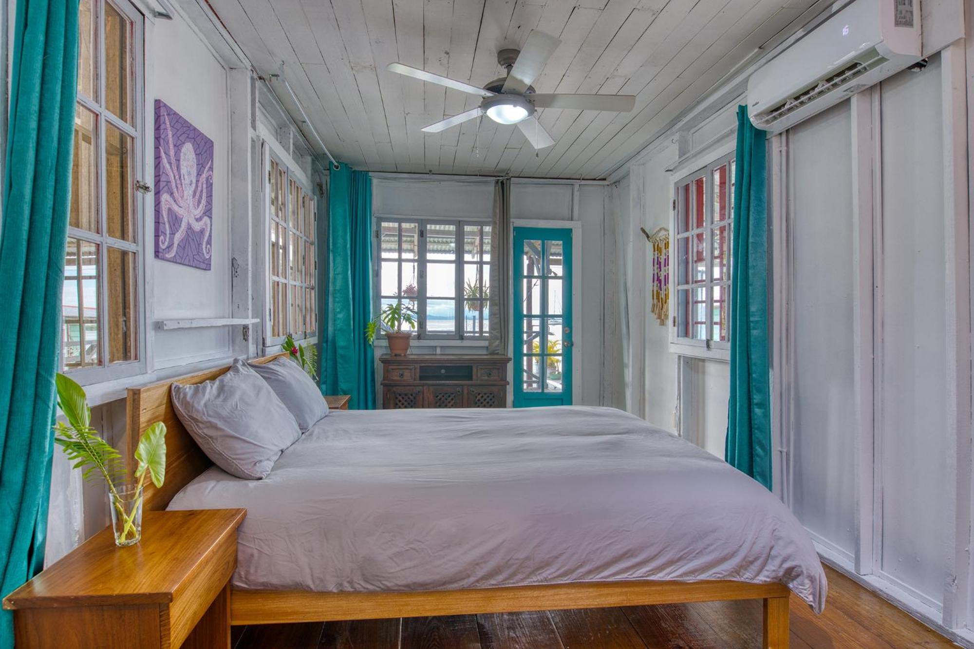 Saigon Bay Bed & Breakfast Bocas Town Luaran gambar
